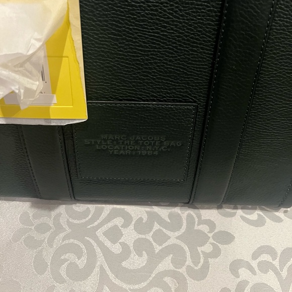 Marc Jacobs Dark Green Tote Bag - Picture 5 of 5